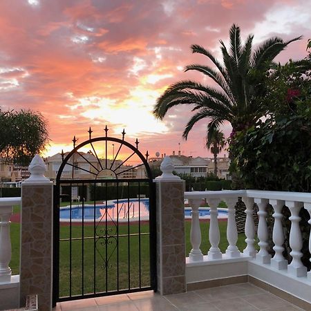 Bungalow Torrevieja Argonautas Buitenkant foto